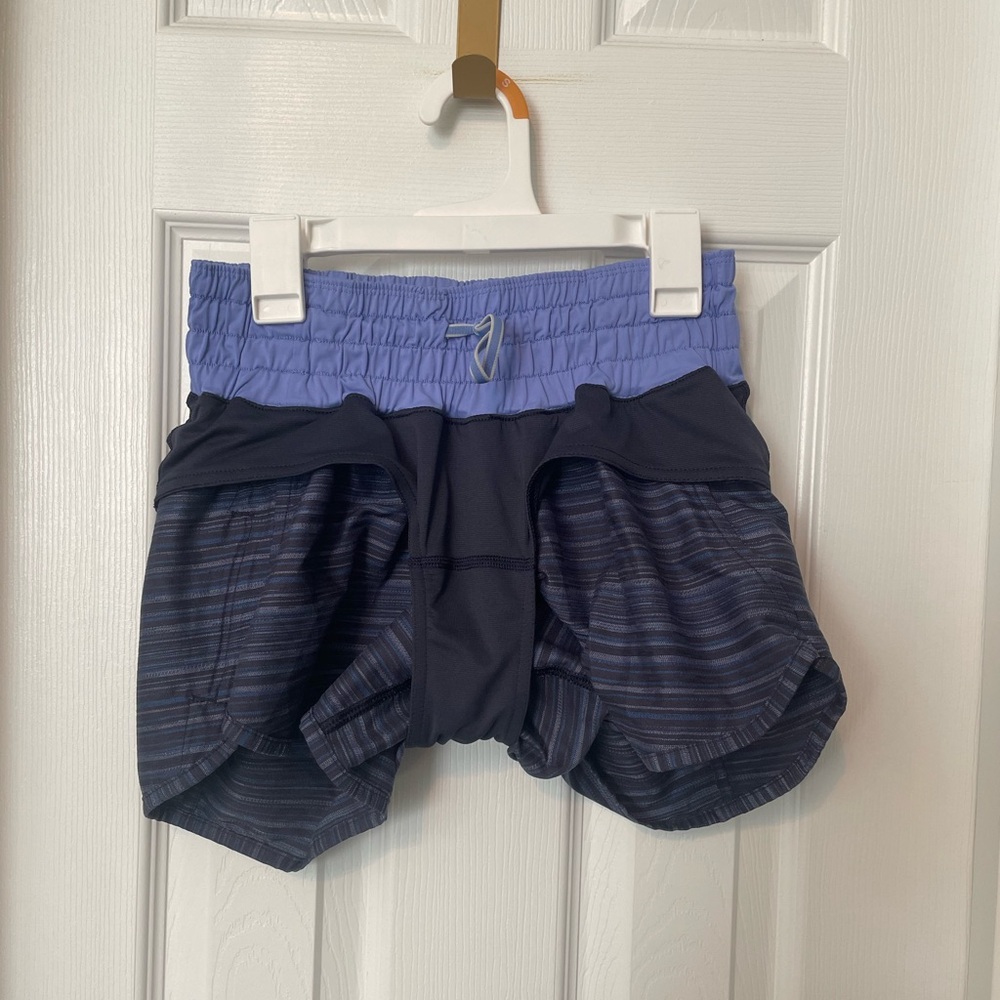 Lululemon tracker shorts. - Picture 4 of 6